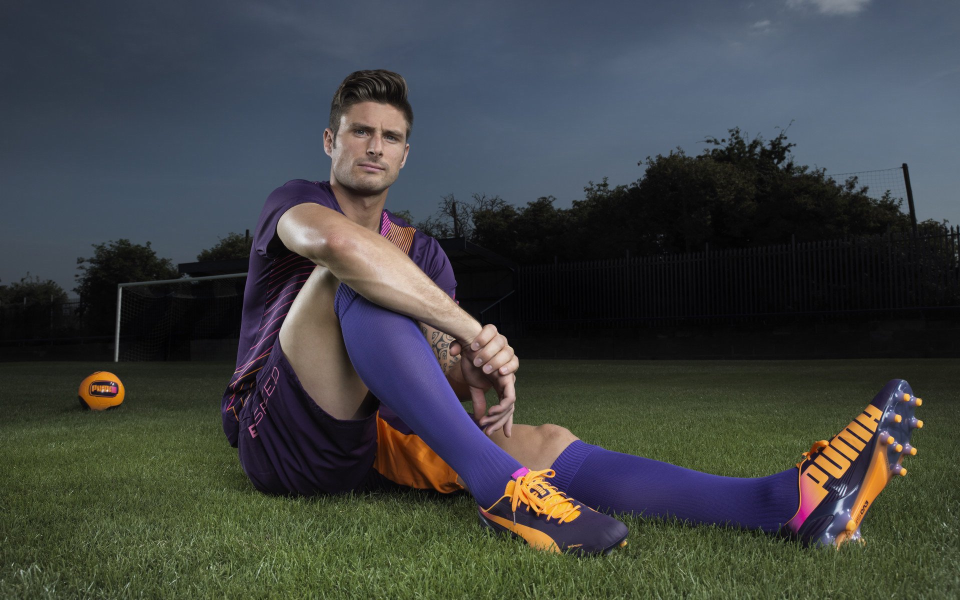 AYX体育-_极光摄影+极限跑：奇幻梦境中的运动盛宴_，极光户外