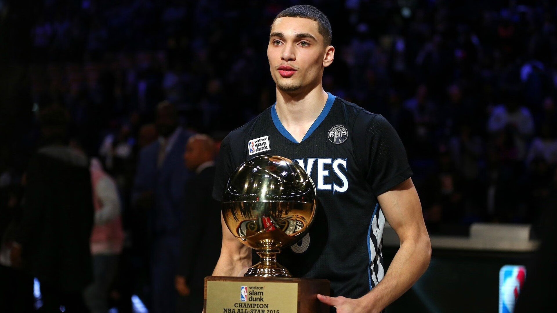 《电竞行业招聘火热：岗位增多职业路径多样化》，电竞招人