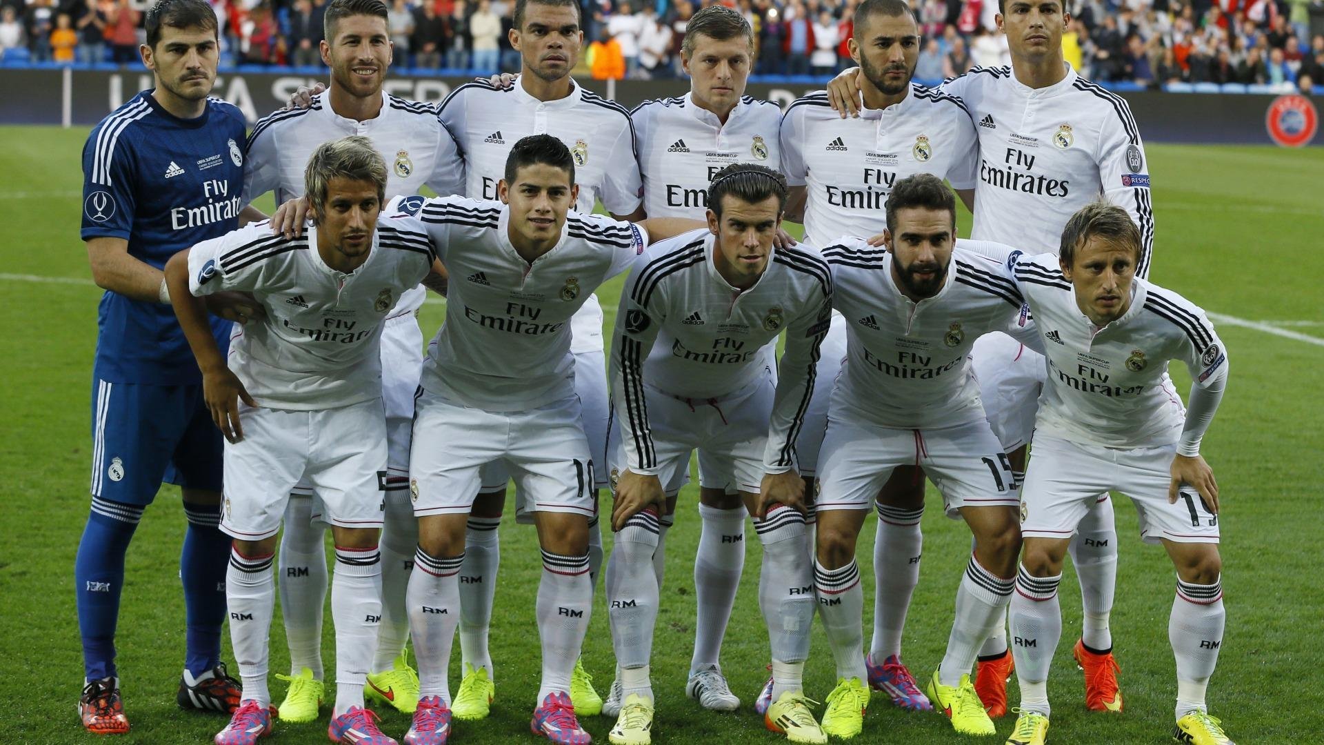 爱游戏中国官方网站平台-赛场“美丽战役”：那些令人陶醉的欧洲足球瞬间，欧洲足球盛宴