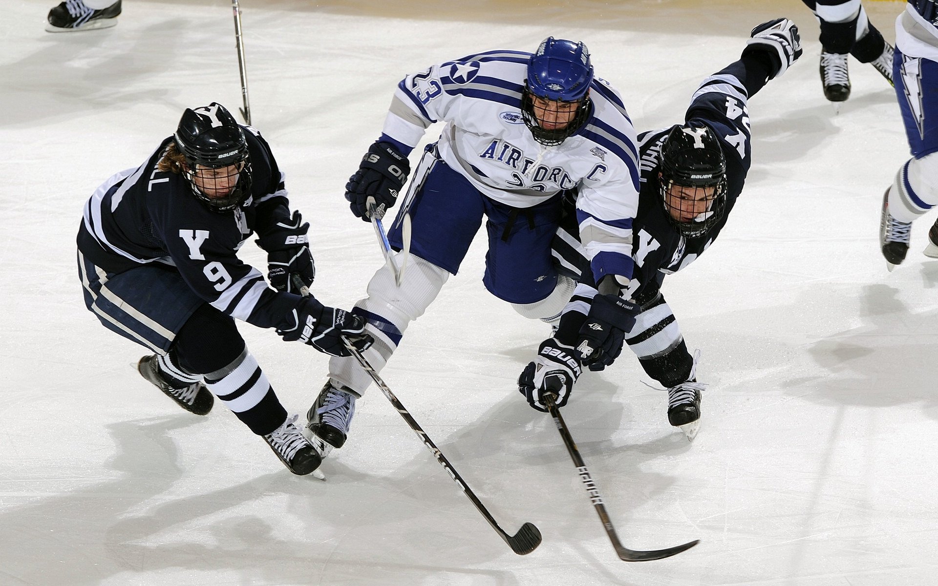 运动精神:面对强手发扬不屈意志